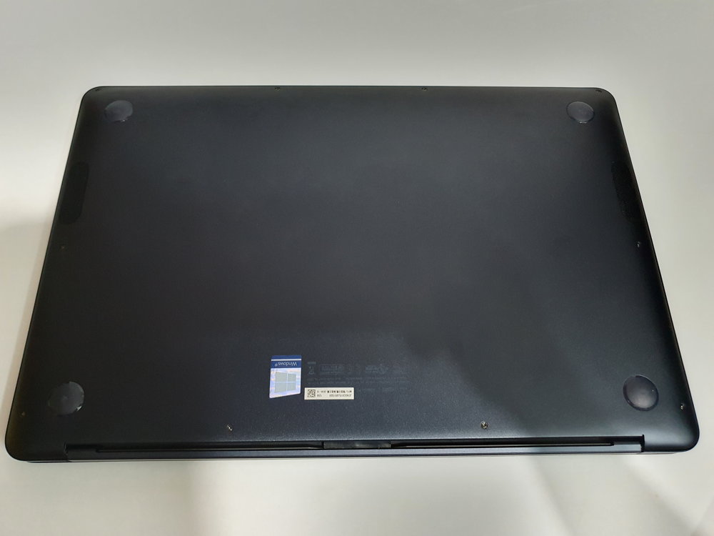 Asus Zenbook UX550G