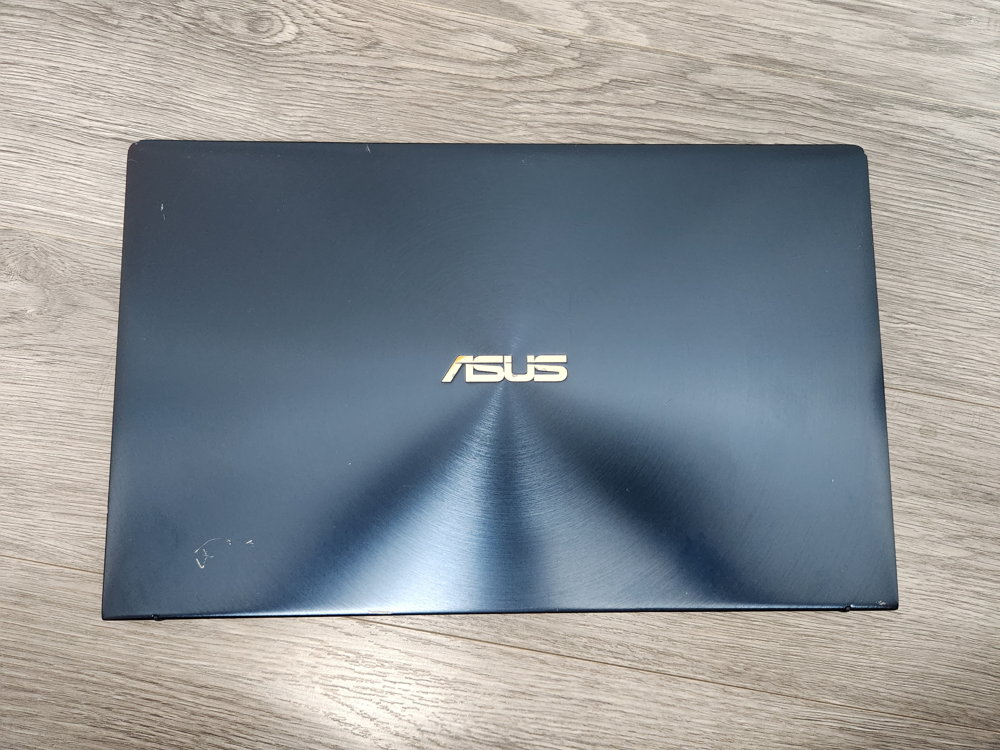 Asus Zenbook UX333FA